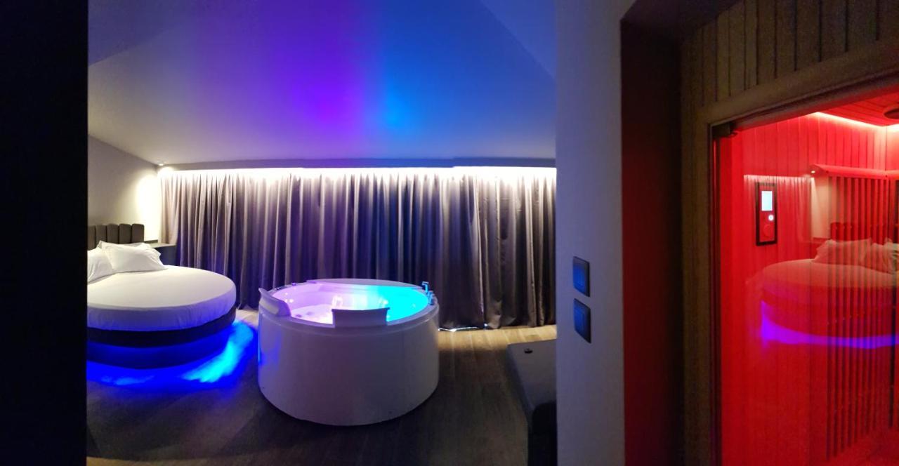 Queen Suite Spa Bath