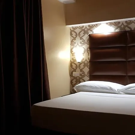 Leoni Hotel&Private Spa-2